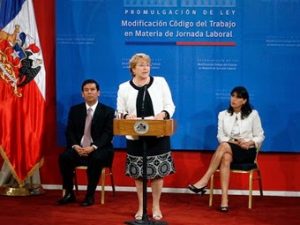 Chile: Presidenta promulga Ley para aumentar Descanso Dominical