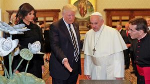 Trump visita al Papa y se compromete a leer Laudato Si