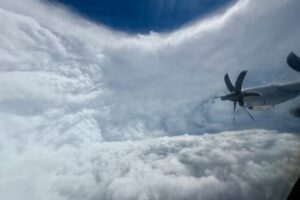 ¿Quién esta detrás de los huracanes y otros desastres naturales?