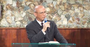 Sermones John Dinzey + Estudios Bíblicos