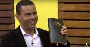 Teólogo adventista habla sobre guardar el Sábado en programa de TV Brasil