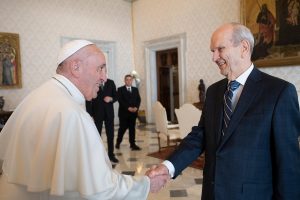 Por primera vez el Presidente de los Mormones se reúne con el Papa en el Vaticano