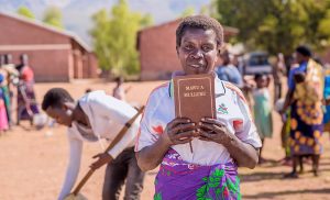 La traducción de la Biblia llega a 700 idiomas por primera vez