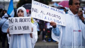 Guatemala aprueba Ley que prohíbe el Aborto y el matrimonio homosexual