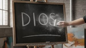 La humanidad sigue creyendo la mentira sobre Dios ¿La crees tú?
